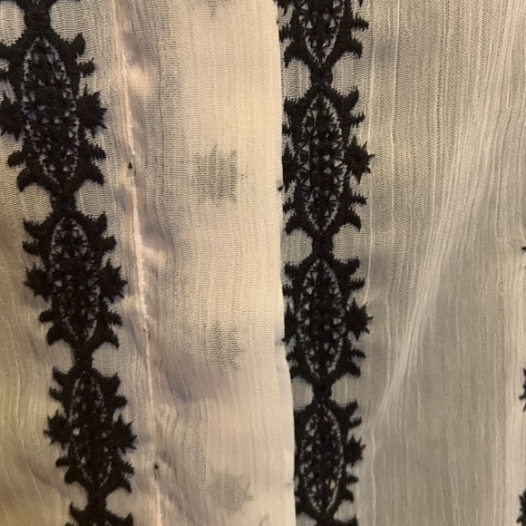 Democracy Embroidery Detailed Sheer Blouse NWOT - Picture 4 of 11
